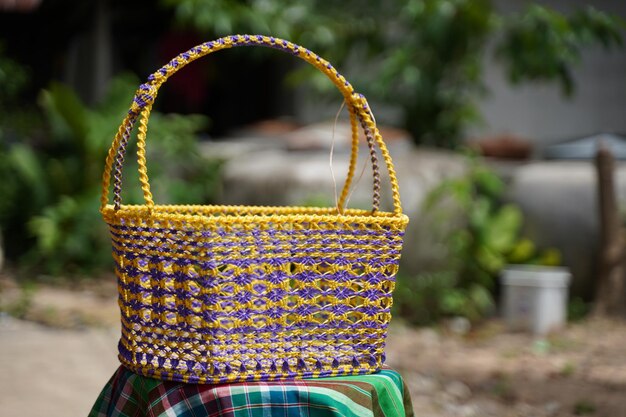 Photo vue rapprochée d'un panier en osier