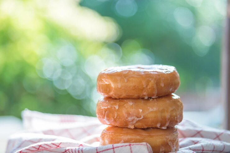 Photo vue rapprochée d'une pile de beignets