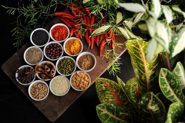 Vue rapprochée des piments rouges sur la table