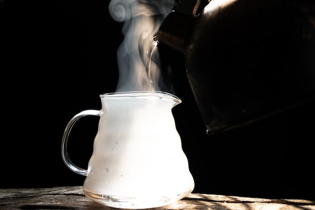 Photo vue rapprochée d'une tasse de café sur la table