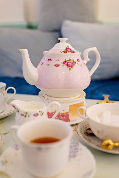 Vue rapprochée d'une tasse de thé sur la table