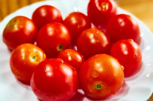 Photo vue rapprochée des tomates cerises