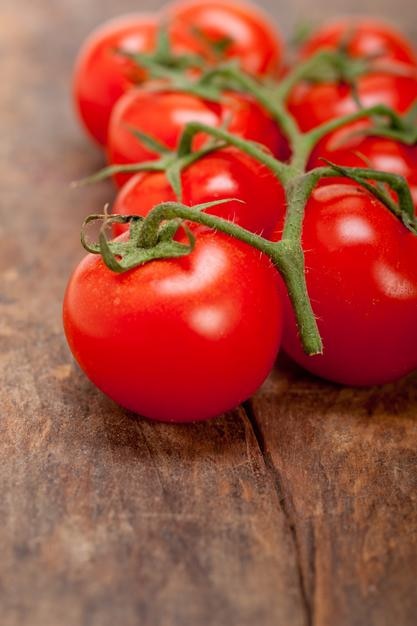 Vue rapprochée des tomates fraîches
