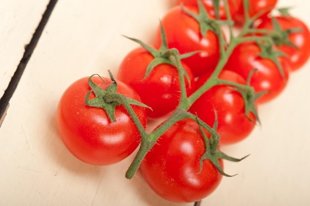 Vue rapprochée des tomates sur la table