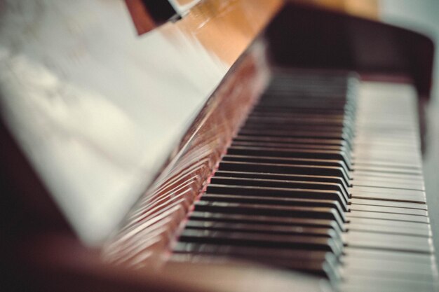 Vue rapprochée des touches du piano