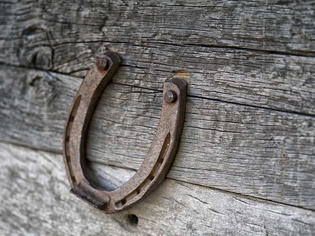 Photo vue rapprochée d'une vieille porte en bois