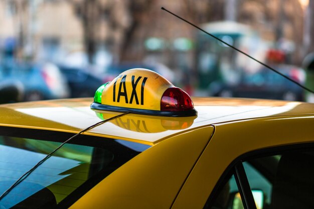 Photo vue rapprochée d'une voiture