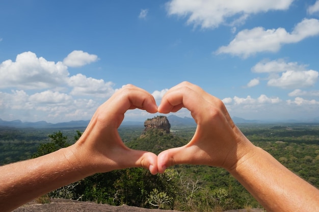 Vue sur le Rocher de Sigiriya Rocher du Lion