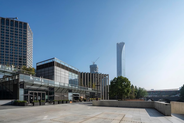 Vue sur la rue du quartier financier de Suzhou