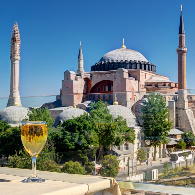 Vue sur Sainte-Sophie depuis le restaurant Istanbul