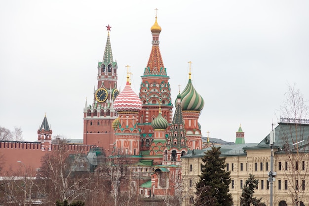 Une vue de st. cathédrale saint-basile à moscou