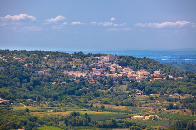 Vue d'un village de Provence Sud de la France