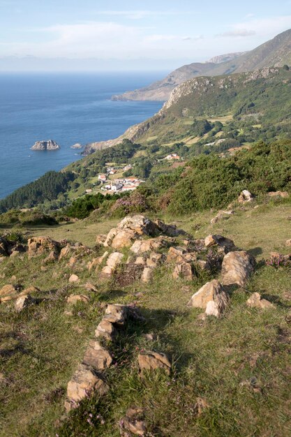 Vue sur le village de Teixido, Galice, Espagne