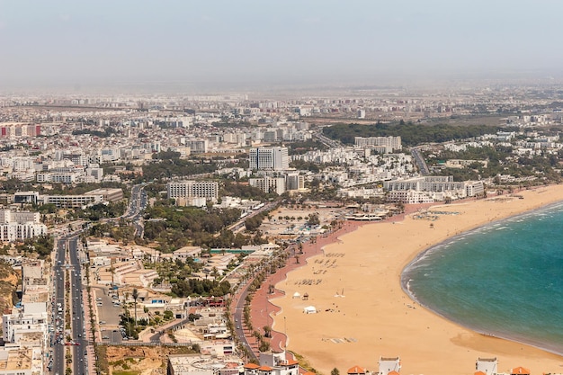 Vue sur la ville d'Agadir au Maroc d'été