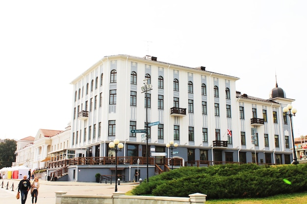 Vue sur la ville haute de Minsk Belarus depuis l'hôtel de ville