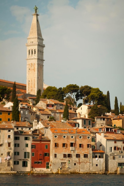 Vue sur la ville de Rovinj depuis le port, Croatie