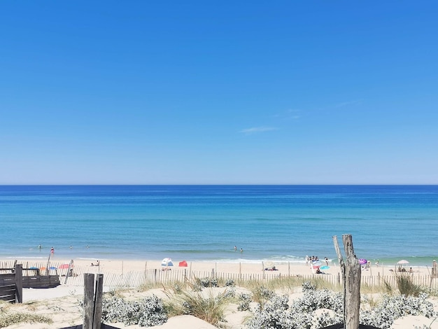 Photo vues d'une belle et grande plage