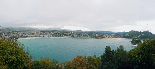 Photo vues de san sebastián depuis le monte urgull