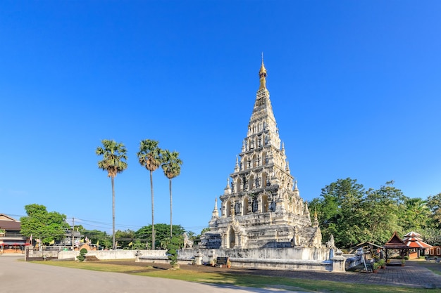 Photo wat chedi liam ku kham ou temple de la pagode au carré dans l'ancienne ville de wiang kum kam chiang mai thaïlande