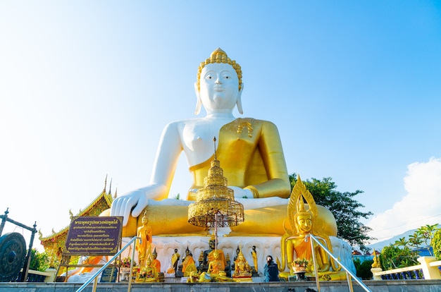 Wat Phra That Doi Kham (Temple de la Montagne d'Or) à Chiang Mai, Thaïlande