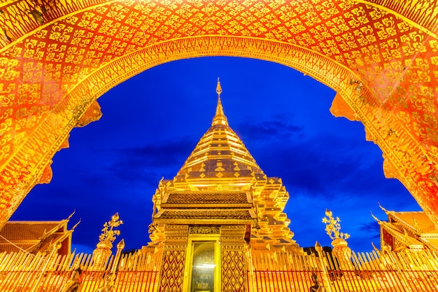 Wat Phra That Doi Suthep est une attraction touristique de Chiang Mai, Thaïlande