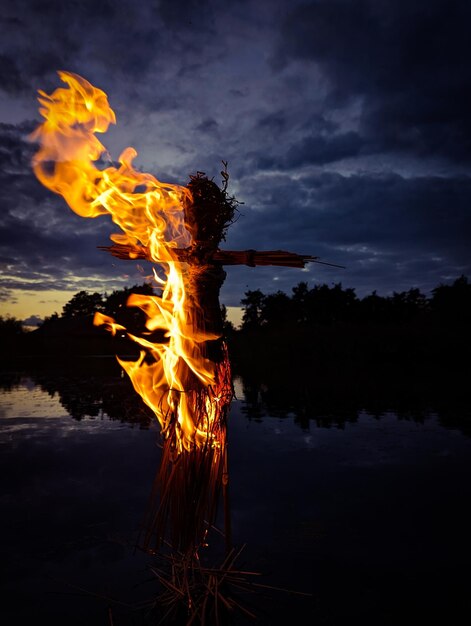 Photo le wickerman en feu