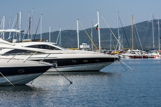 Photo yacht marina