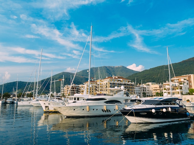 Yacht porto monténégro zone d'élite de tivat