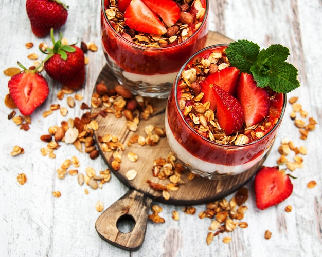 Yaourt et muesli au petit déjeuner