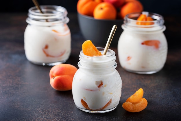 Yaourt santé sucré aux abricots