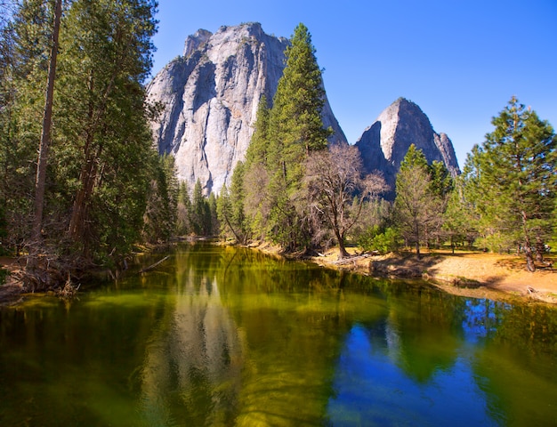 Photo yosemite merced river et half dome en californie