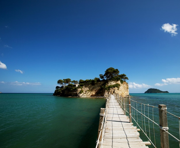 Zakynthos un pont vers l'île