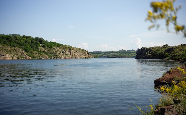 Zaporizhzhia Ukraine vue sur l'île de Khortytsya et l'île de Baida sur le fleuve Dnipro