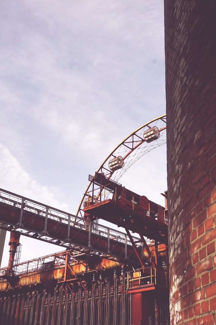 Photo zeche zollverein altes gebaude essen riesenrad schornstein industrie industrie ancien bâtiment nuageux
