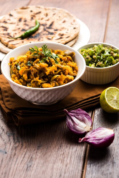 Zunka Bhakar Pithla ou pitla, recette végétarienne populaire de l'Inde