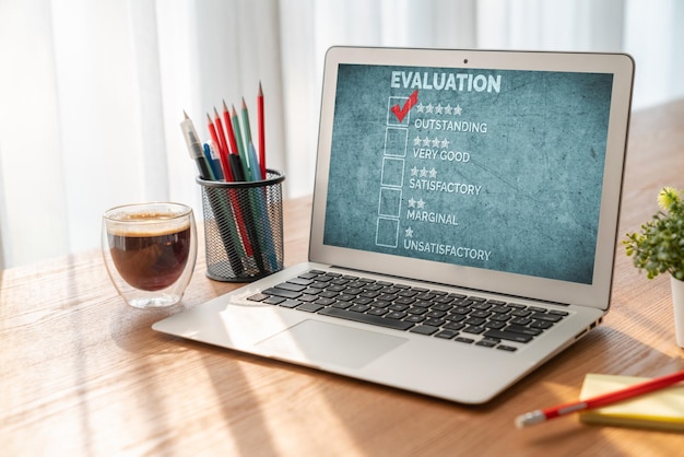 Kundetilfredshet og evalueringsanalyse på moderne programvare