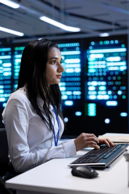Manager in server hub using computer to find firewall misconfigurations