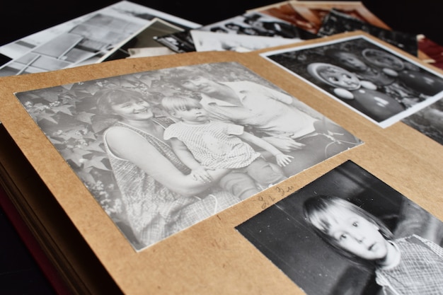 Minner om en fjern fortid. Familie fotoarkiv.