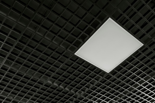 Moderne taklampe med svart farge