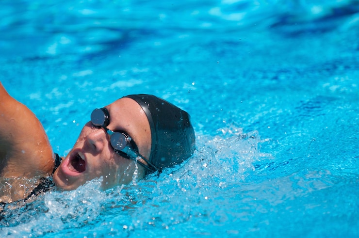 Foto swimmer in motion