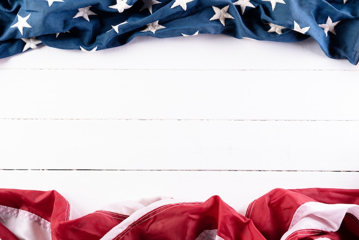Bild american flags against wooden background