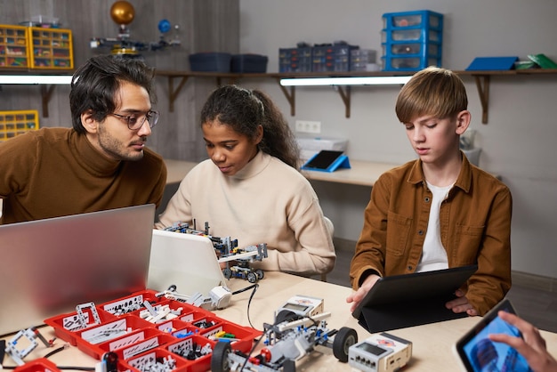 Children working with artificial intelligence