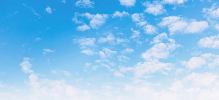 Bild clear blue sky with a few clouds