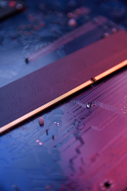 Computerhukommelse RAM på bundkort. Tæt på. system, hovedhukommelse, random access memory, onboard, computer detalje. Computerkomponenter. DDR3. DDR4. DDR5