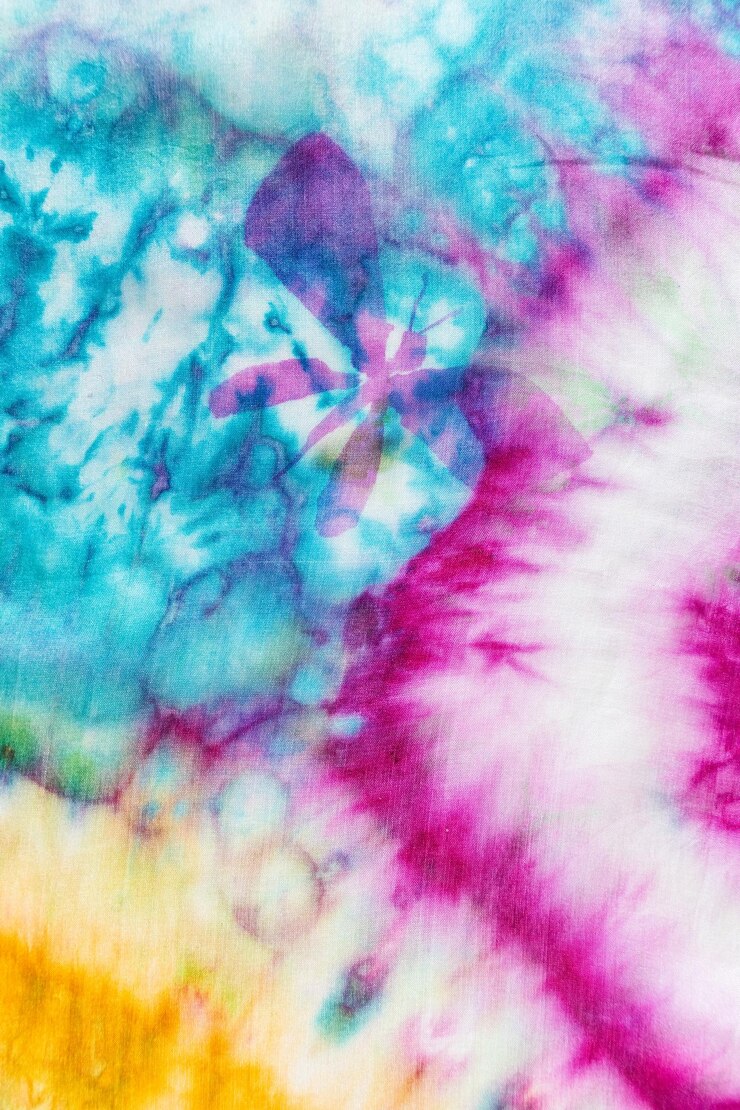 Bild detail of colorful batik silk scarf with butterfly