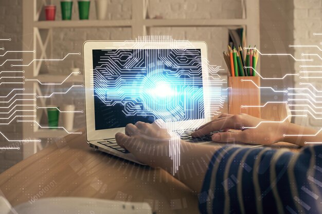 Dobbelt eksponering af kvindehænder, der arbejder på computer og hjerne hologram tegning. AI koncept