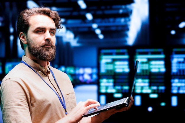 Expert assessing cybersecurity issues