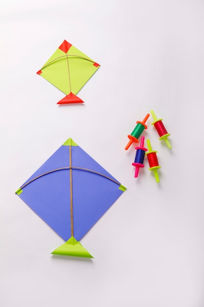 Färgglad pappersdrake, indisk festival Makar Sankranti koncept