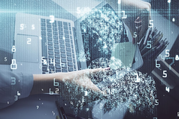 Multibelægning af kvindehænder, der arbejder på computer, og data-tema hologram tegning. Tech-koncept