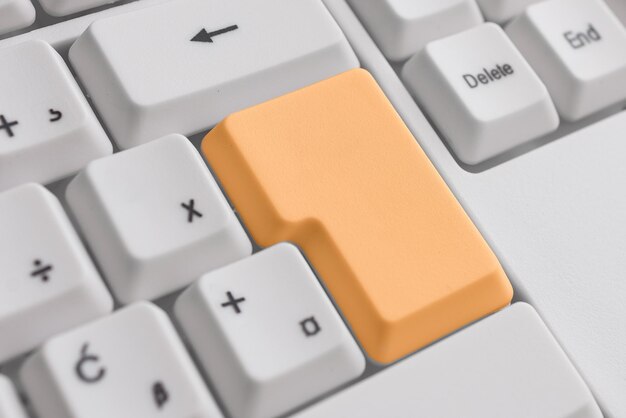 Nærbillede af computertastatur